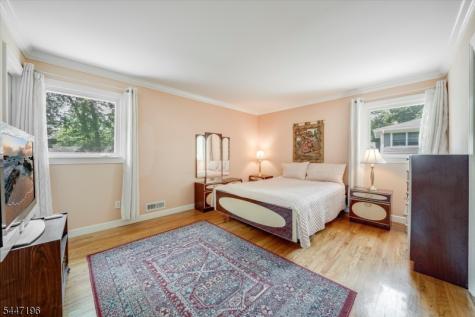 57 Robbins Avenue Berkeley Heights NJ 07922