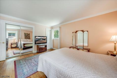 57 Robbins Avenue Berkeley Heights NJ 07922