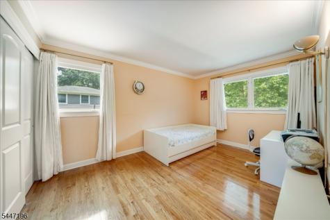 57 Robbins Avenue Berkeley Heights NJ 07922