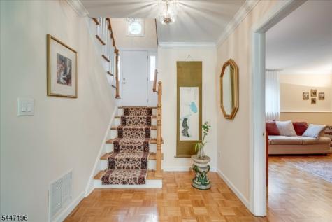 57 Robbins Avenue Berkeley Heights NJ 07922