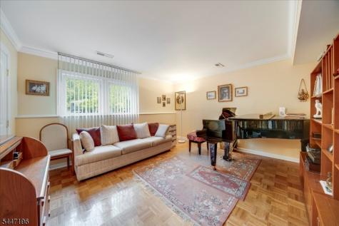 57 Robbins Avenue Berkeley Heights NJ 07922