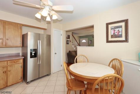 722 Pine Street Roselle Park NJ 07204