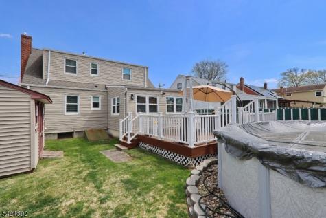 722 Pine Street Roselle Park NJ 07204