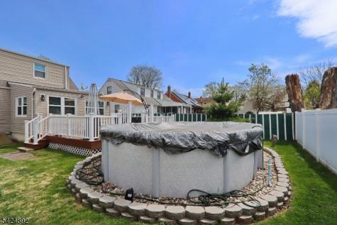 722 Pine Street Roselle Park NJ 07204