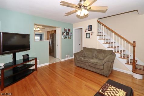 722 Pine Street Roselle Park NJ 07204