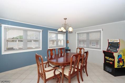 722 Pine Street Roselle Park NJ 07204