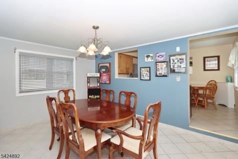 722 Pine Street Roselle Park NJ 07204
