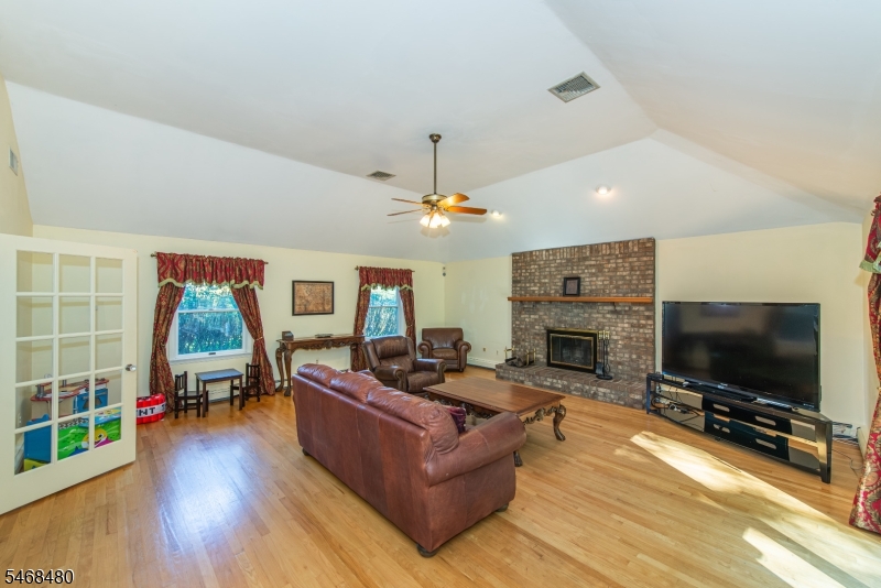 10 James Road Randolph NJ 07869