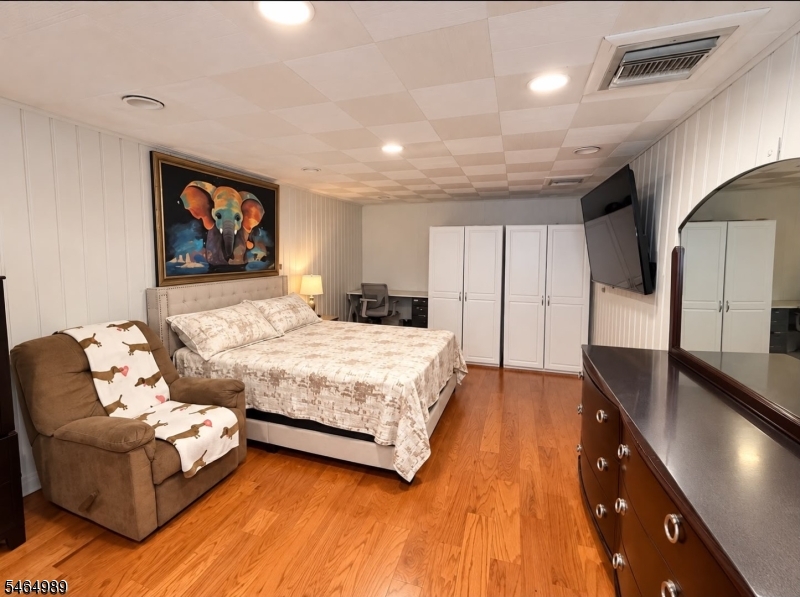 115 Crampton Avenue Woodbridge NJ 07095