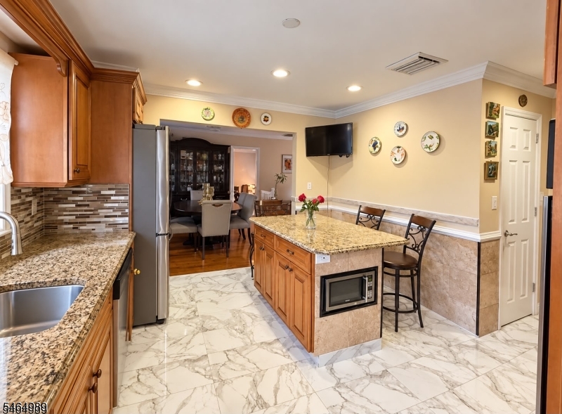115 Crampton Avenue Woodbridge NJ 07095