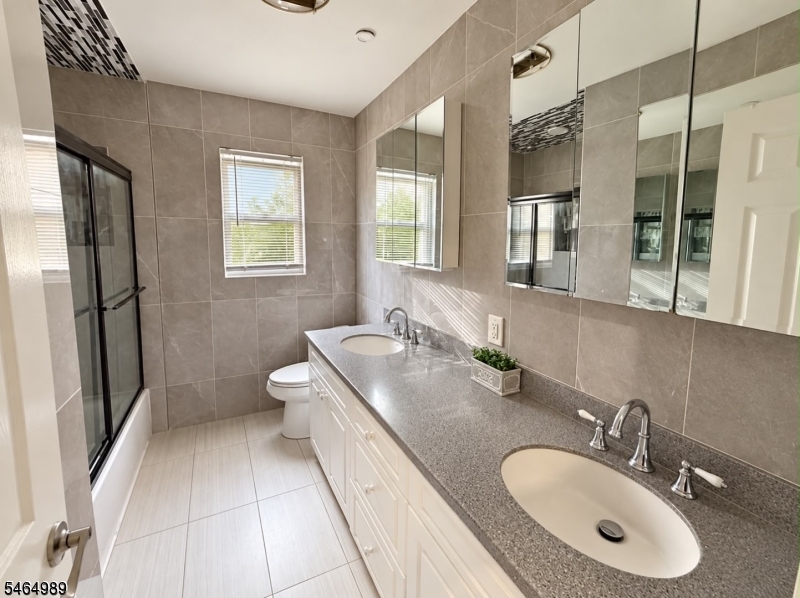115 Crampton Avenue Woodbridge NJ 07095