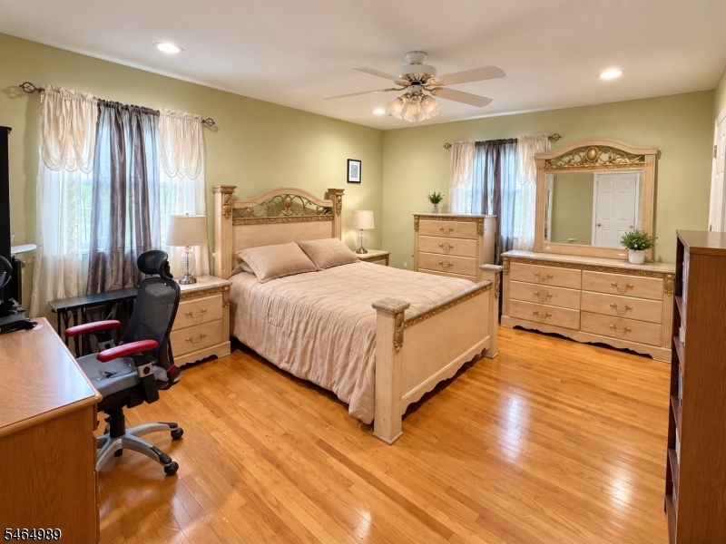 115 Crampton Avenue Woodbridge NJ 07095