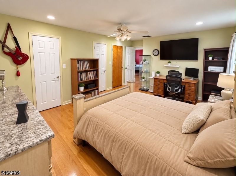 115 Crampton Avenue Woodbridge NJ 07095