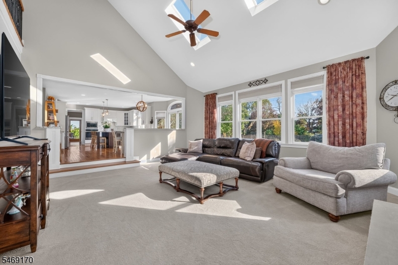 28 Nashaway Drive Raritan NJ 08551