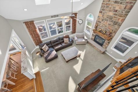28 Nashaway Drive Raritan NJ 08551