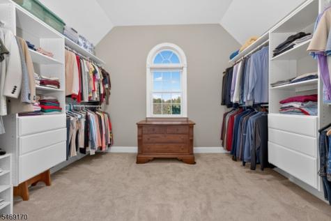 28 Nashaway Drive Raritan NJ 08551