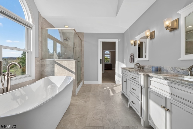 28 Nashaway Drive Raritan NJ 08551