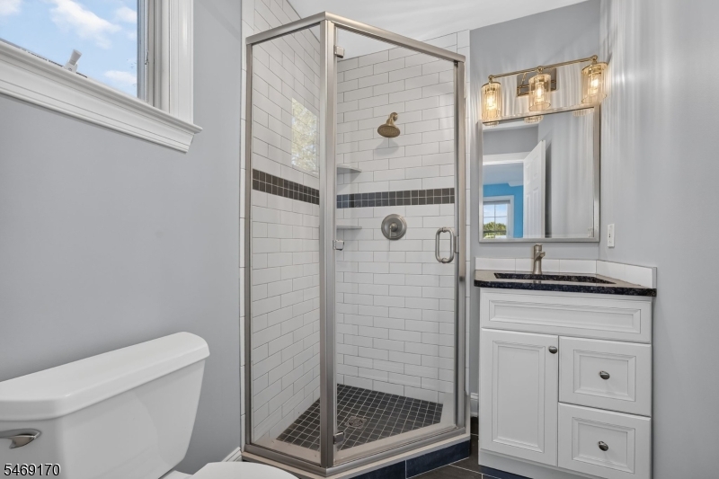 28 Nashaway Drive Raritan NJ 08551
