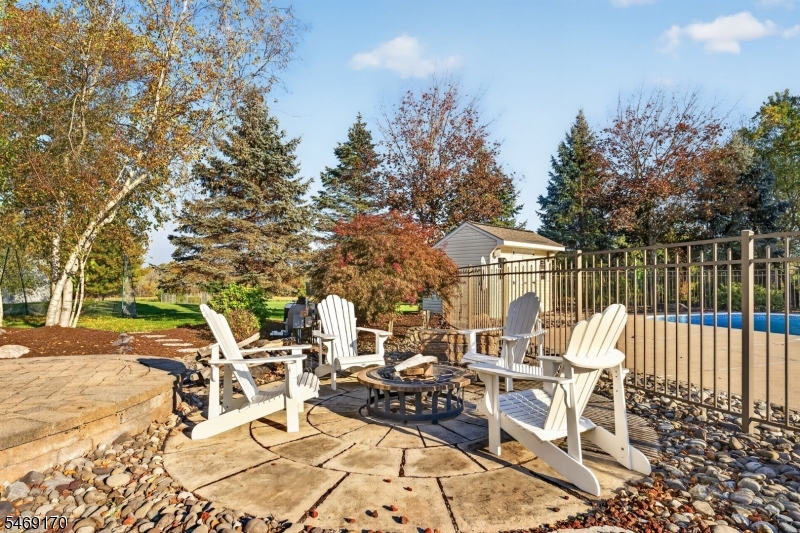 28 Nashaway Drive Raritan NJ 08551