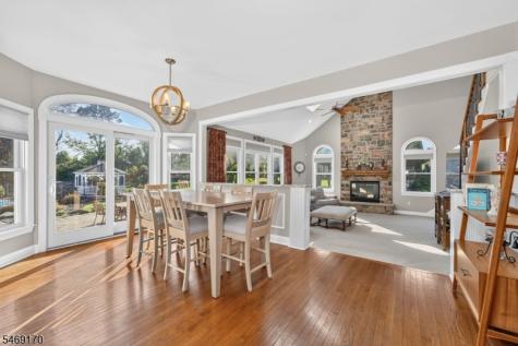 28 Nashaway Drive Raritan NJ 08551