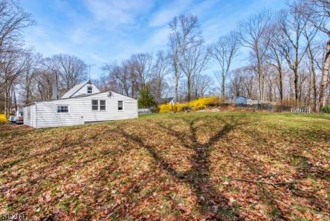 19 Homestead Road Jefferson NJ 07849