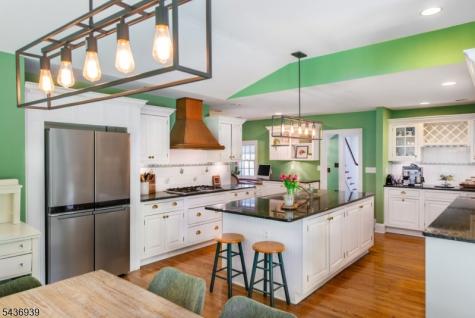 11 Yorke Road Mountain Lakes NJ 07046
