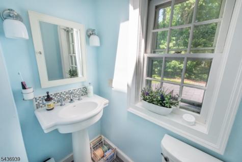 11 Yorke Road Mountain Lakes NJ 07046