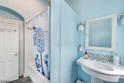 11 Yorke Road Mountain Lakes NJ 07046
