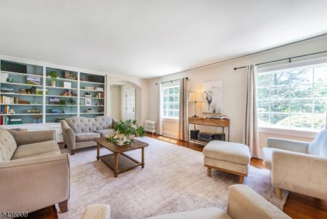 11 Yorke Road Mountain Lakes NJ 07046