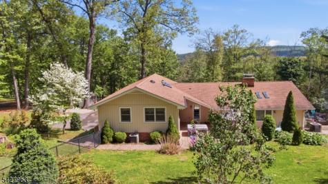 123 Old Clinton Road Raritan NJ 08822