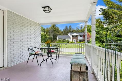 33 Carol Road Westfield NJ 07090