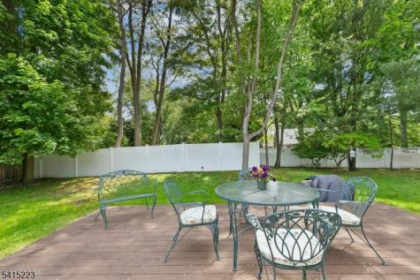 33 Carol Road Westfield NJ 07090
