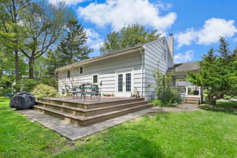 33 Carol Road Westfield NJ 07090