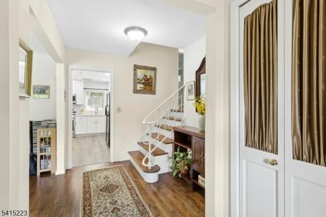 33 Carol Road Westfield NJ 07090