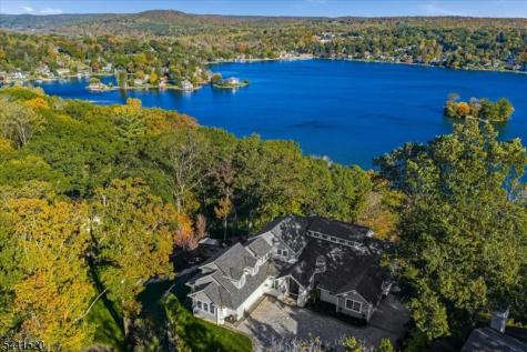 56 Crestwood Trail Sparta NJ 07871