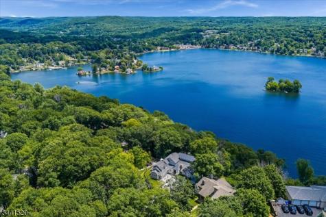 56 Crestwood Trail Sparta NJ 07871