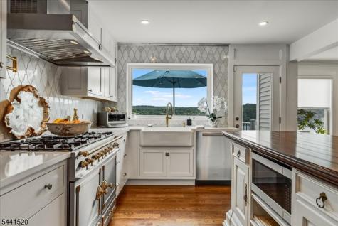 56 Crestwood Trail Sparta NJ 07871