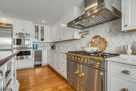 56 Crestwood Trail Sparta NJ 07871