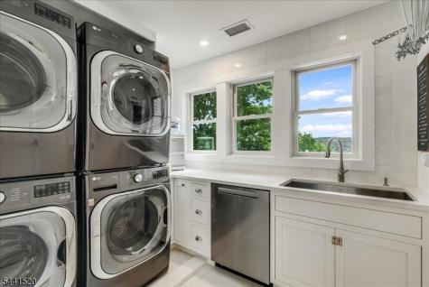 56 Crestwood Trail Sparta NJ 07871