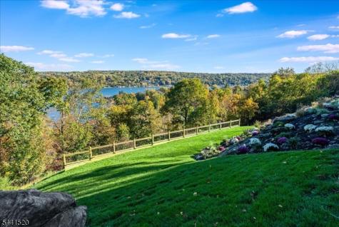 56 Crestwood Trail Sparta NJ 07871