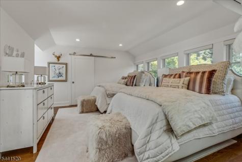 56 Crestwood Trail Sparta NJ 07871