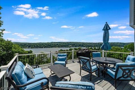 56 Crestwood Trail Sparta NJ 07871