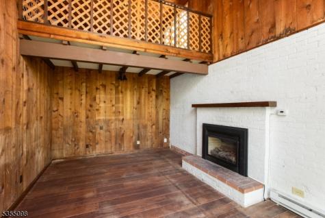 22 Pine Hill Road Delaware NJ 08559