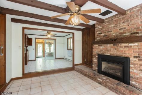 22 Pine Hill Road Delaware NJ 08559