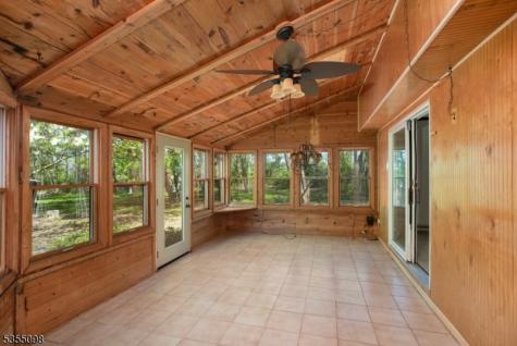 22 Pine Hill Road Delaware NJ 08559