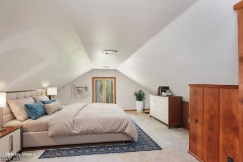 22 Pine Hill Road Delaware NJ 08559