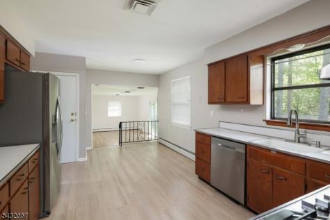 21 Saint Germain Drive Clark NJ 07066