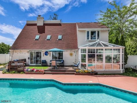 513 Ilexberry Lane Toms River Township NJ 08753