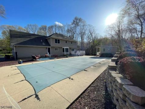 105 Orben Drive Roxbury NJ 07850