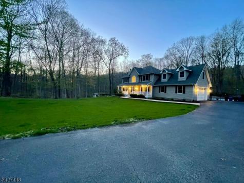 105 Orben Drive Roxbury NJ 07850
